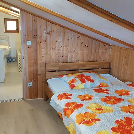 Feriehus Haus Traunsee-blick By Interhome Neukirchen (Altmunster)