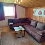 Haus Traunsee-blick By Interhome 別荘 Neukirchen