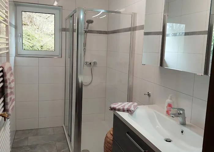 Haus Traunsee-blick By Interhome בית נופש Neukirchen (Altmunster)