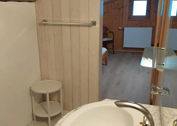 Haus Traunsee-blick By Interhome בית נופש Neukirchen (Altmunster)